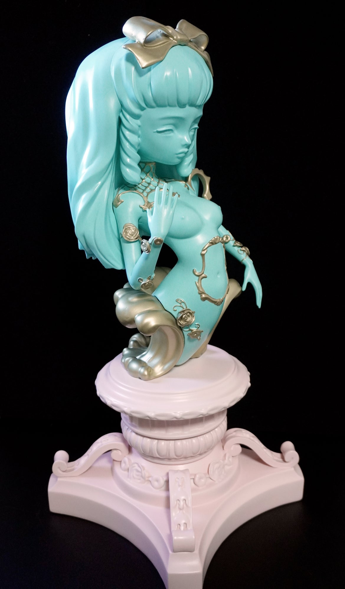 La Dauphine Sculpture Turquoise/Gold/Pink Base - Ready to ship