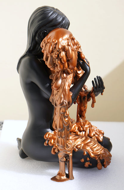 Loss Sculpture Studio Painted - Black/Metallic Orange